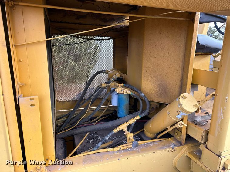 image for item LN9289 1976 Huber F-1500M  rigid frame motor grader