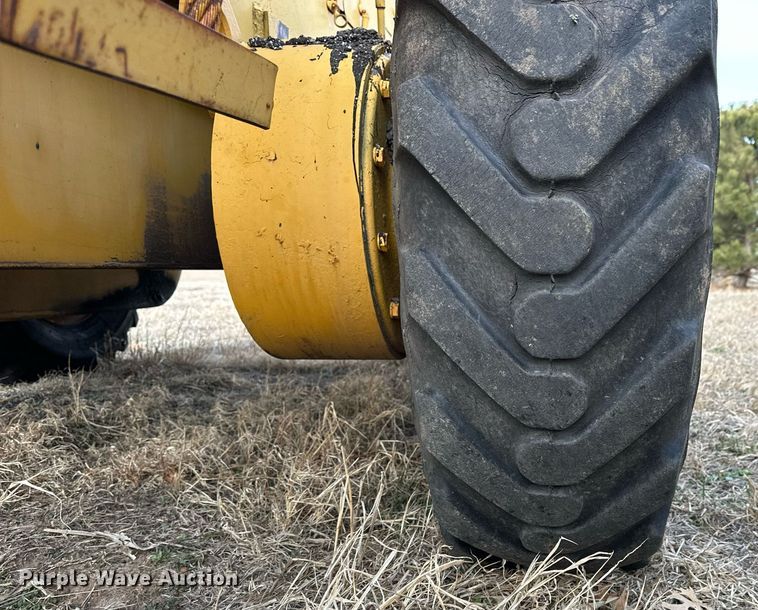image for item LN9289 1976 Huber F-1500M  rigid frame motor grader