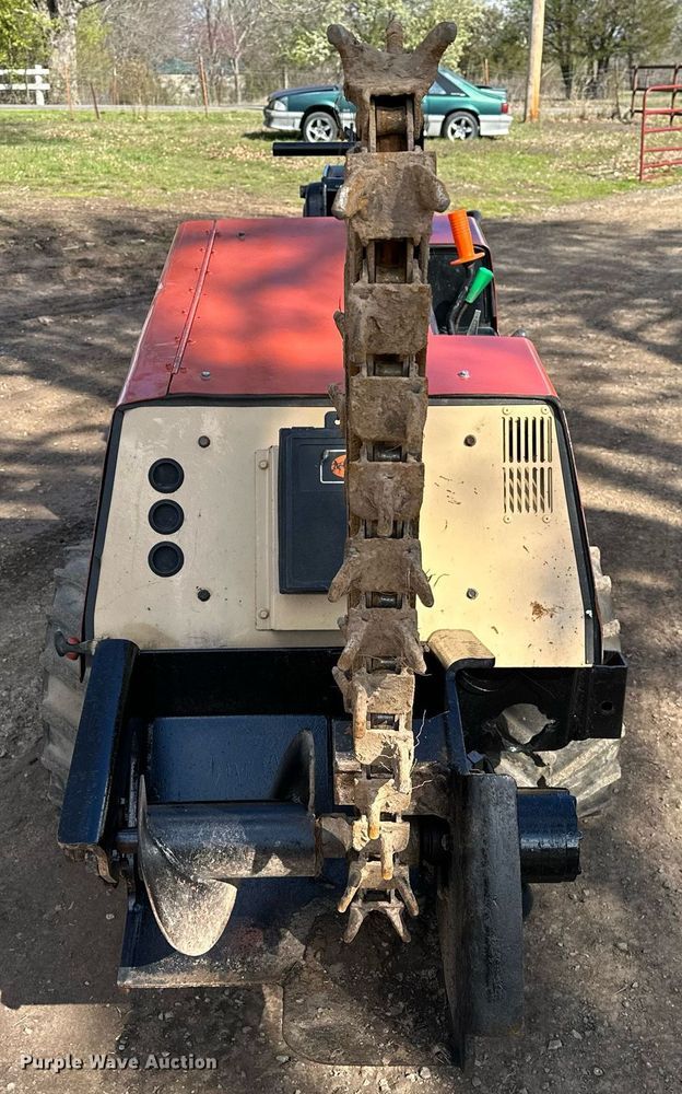 image for item LR9562 Ditch Witch 410SX  trencher