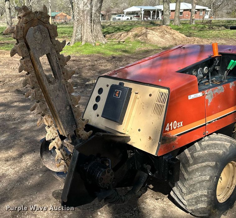 image for item LR9562 Ditch Witch 410SX  trencher