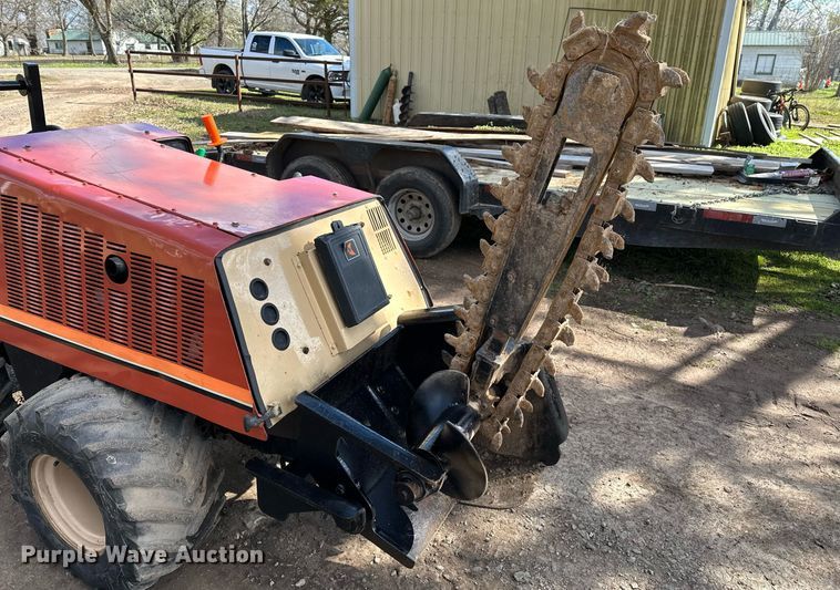 image for item LR9562 Ditch Witch 410SX  trencher