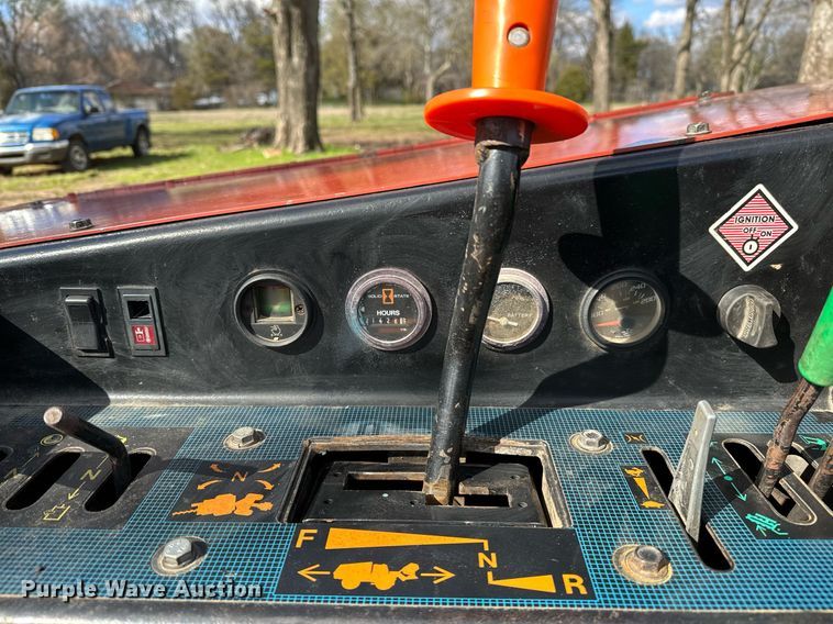 image for item LR9562 Ditch Witch 410SX  trencher