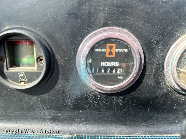 image for item LR9562 Ditch Witch 410SX  trencher