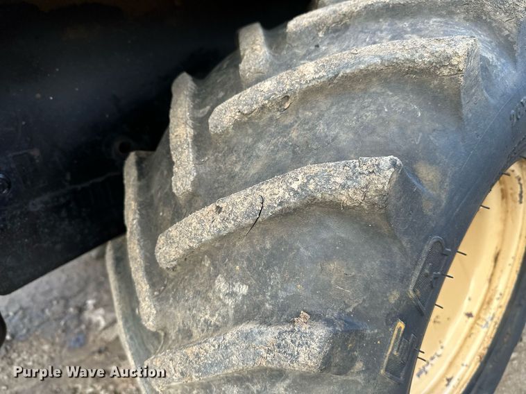 image for item LR9562 Ditch Witch 410SX  trencher