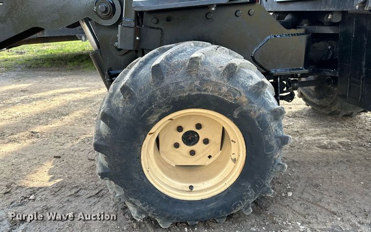 image for item LR9562 Ditch Witch 410SX  trencher