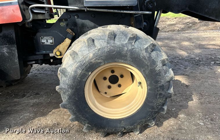 image for item LR9562 Ditch Witch 410SX  trencher