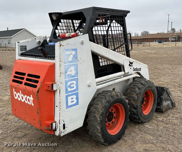 image for item LT9148 1993 Bobcat 743B  skid steer loader