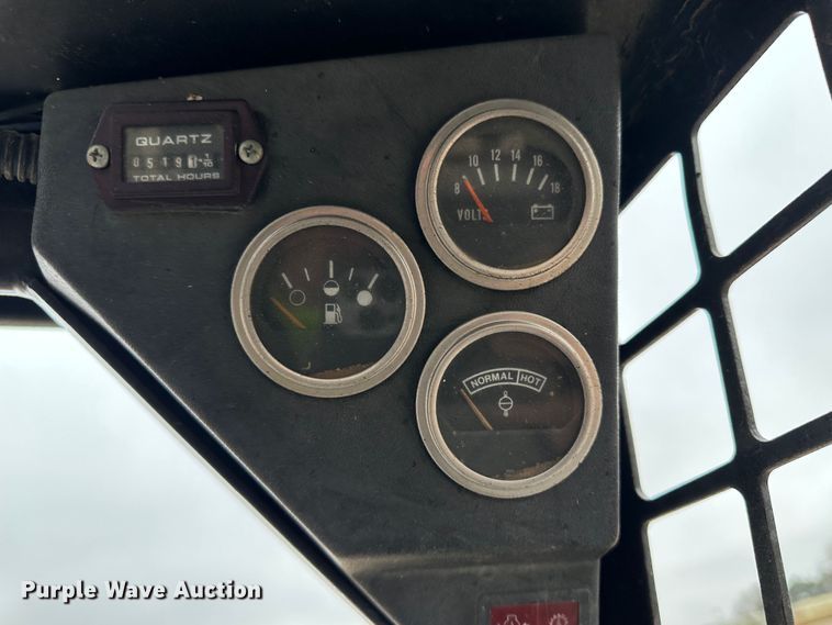 image for item LT9148 1993 Bobcat 743B  skid steer loader