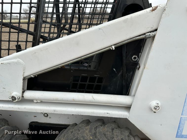 image for item LT9148 1993 Bobcat 743B  skid steer loader