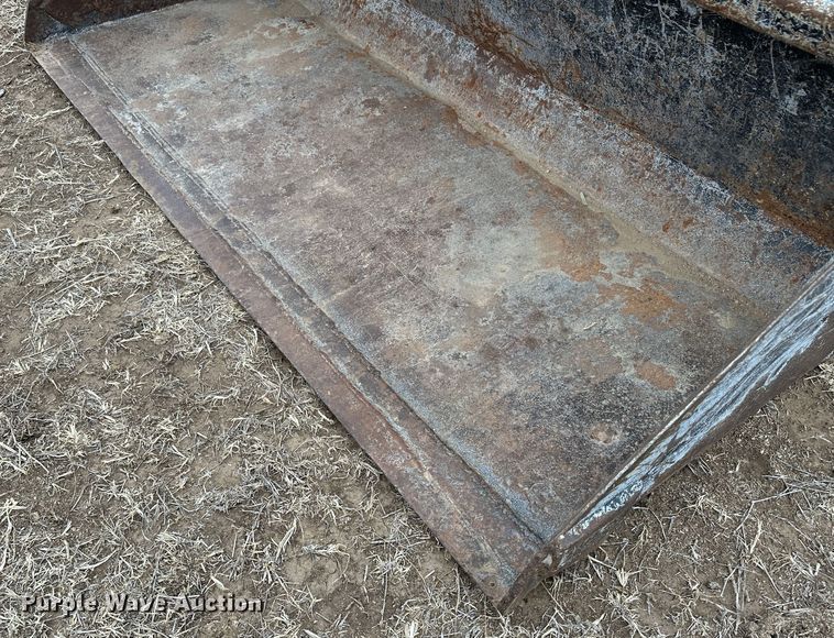 image for item LT9148 1993 Bobcat 743B  skid steer loader