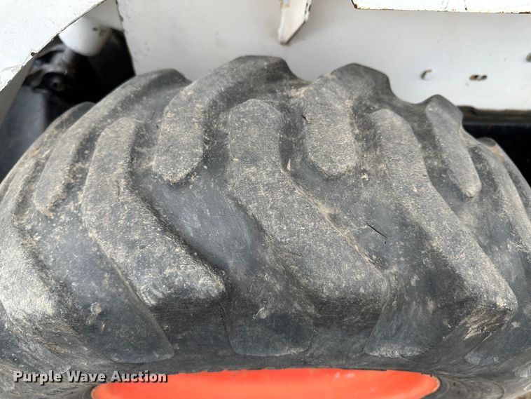 image for item LT9148 1993 Bobcat 743B  skid steer loader