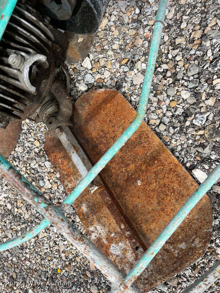 image for item LW9274 Whiteman J35H  power trowel