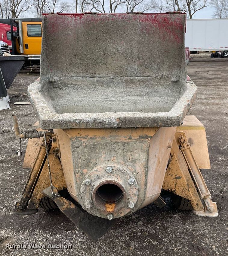 image for item MB9016 Putzmeister TTS2045  concrete pump