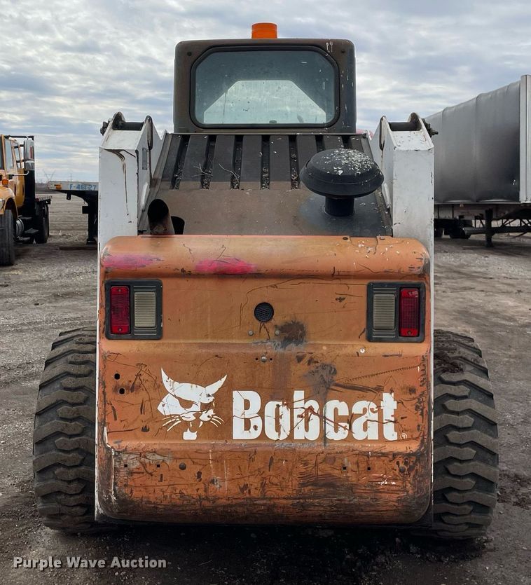 image for item MB9018 2001 Bobcat 963  skid steer loader