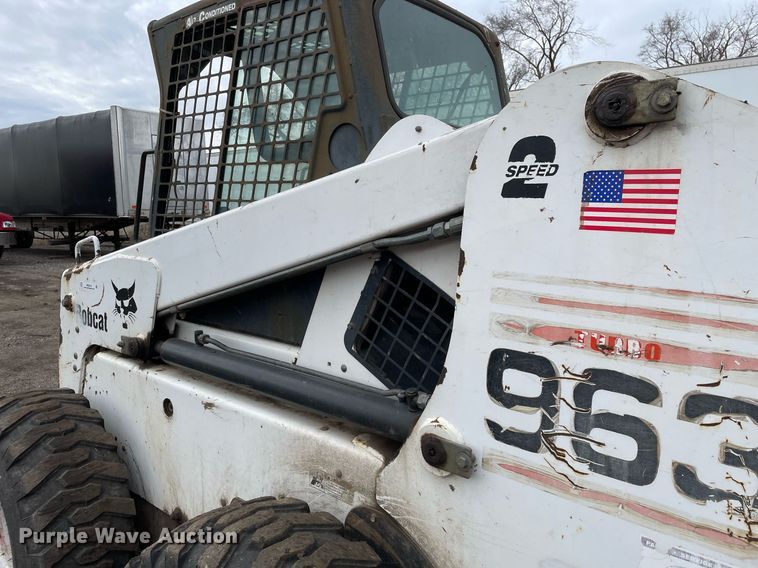 image for item MB9018 2001 Bobcat 963  skid steer loader