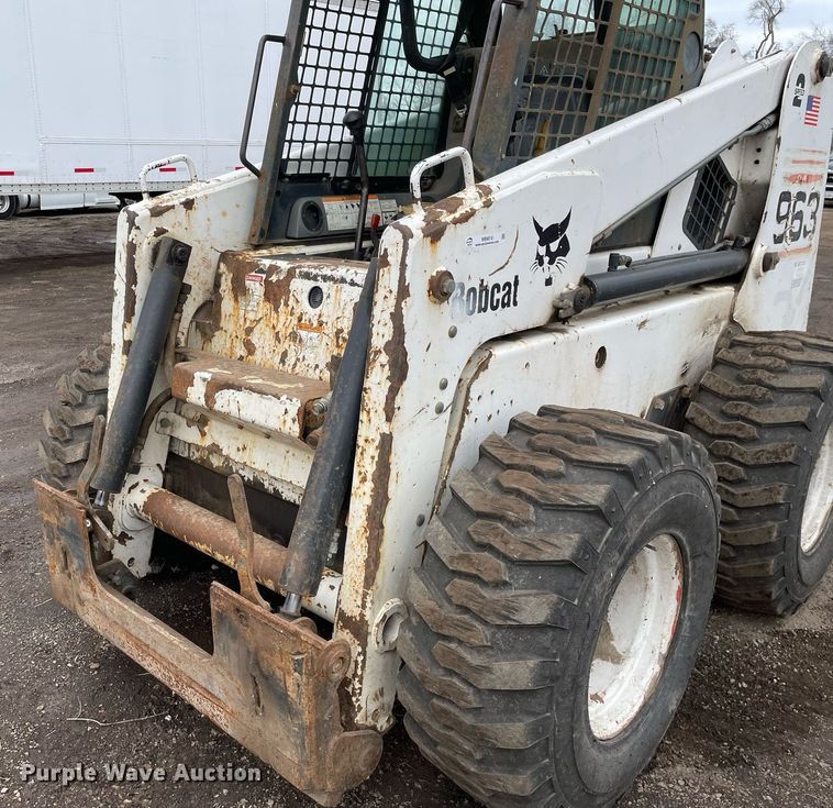 image for item MB9018 2001 Bobcat 963  skid steer loader