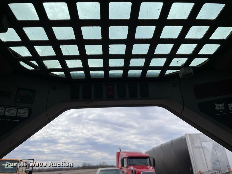 image for item MB9018 2001 Bobcat 963  skid steer loader