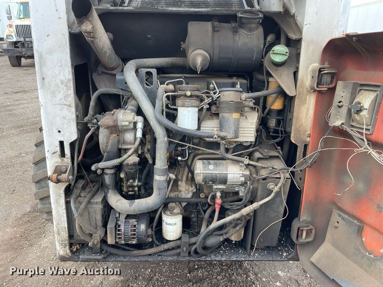 image for item MB9018 2001 Bobcat 963  skid steer loader