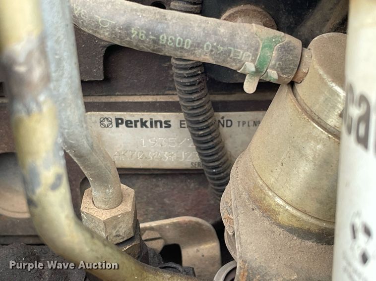 image for item MB9018 2001 Bobcat 963  skid steer loader