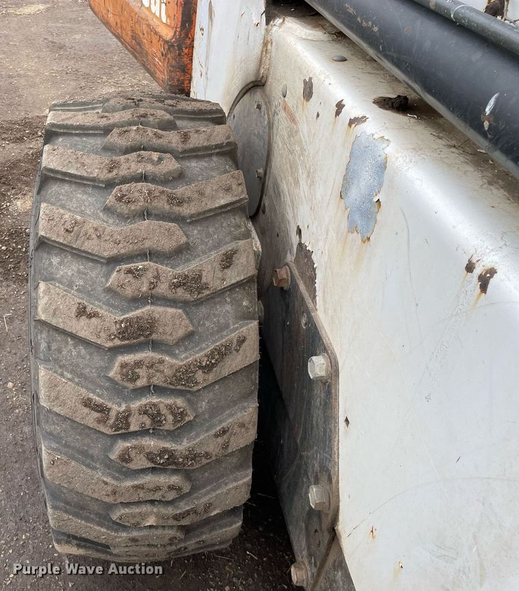 image for item MB9018 2001 Bobcat 963  skid steer loader