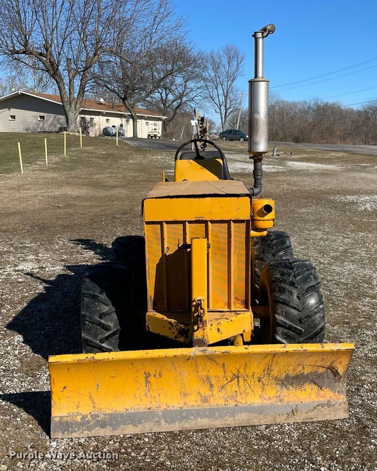 image for item MB9027 Ditch Witch J20C  trencher