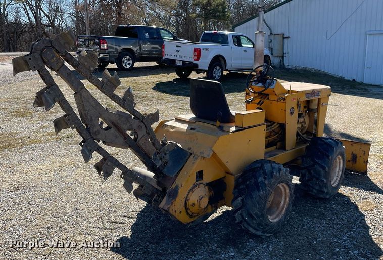 image for item MB9027 Ditch Witch J20C  trencher