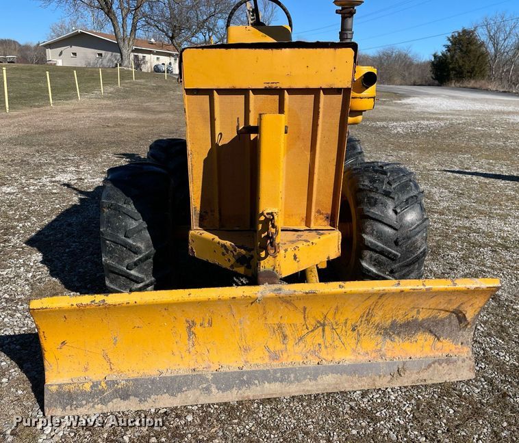 image for item MB9027 Ditch Witch J20C  trencher