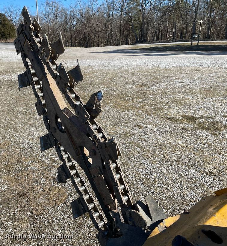 image for item MB9027 Ditch Witch J20C  trencher