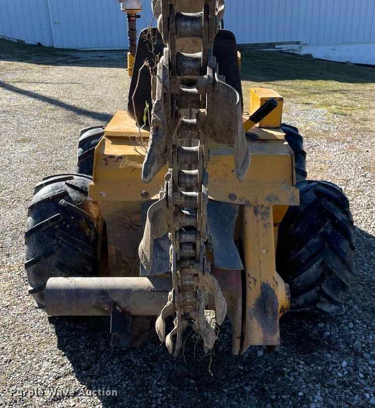 image for item MB9027 Ditch Witch J20C  trencher