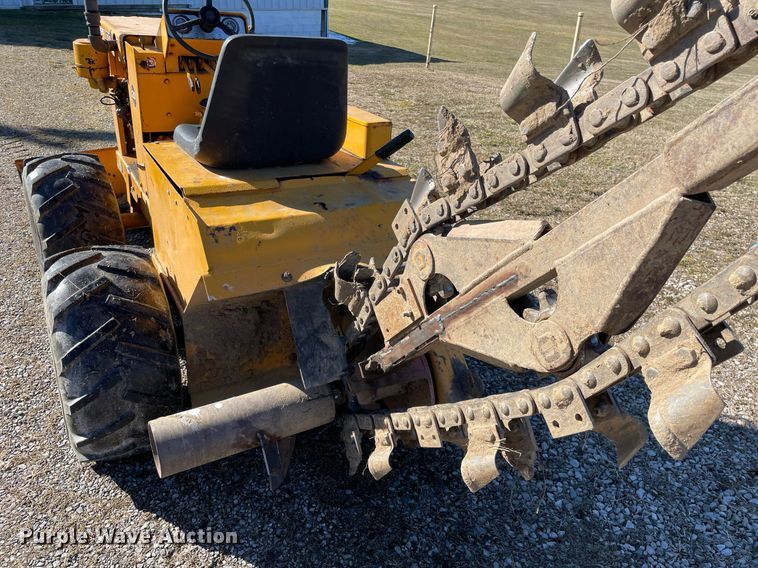 image for item MB9027 Ditch Witch J20C  trencher