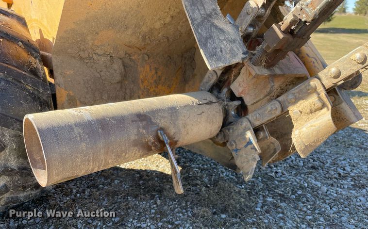 image for item MB9027 Ditch Witch J20C  trencher