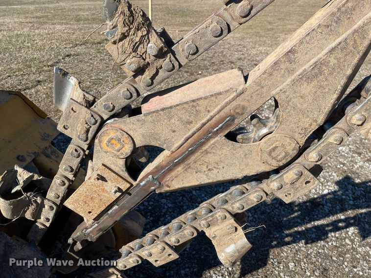 image for item MB9027 Ditch Witch J20C  trencher