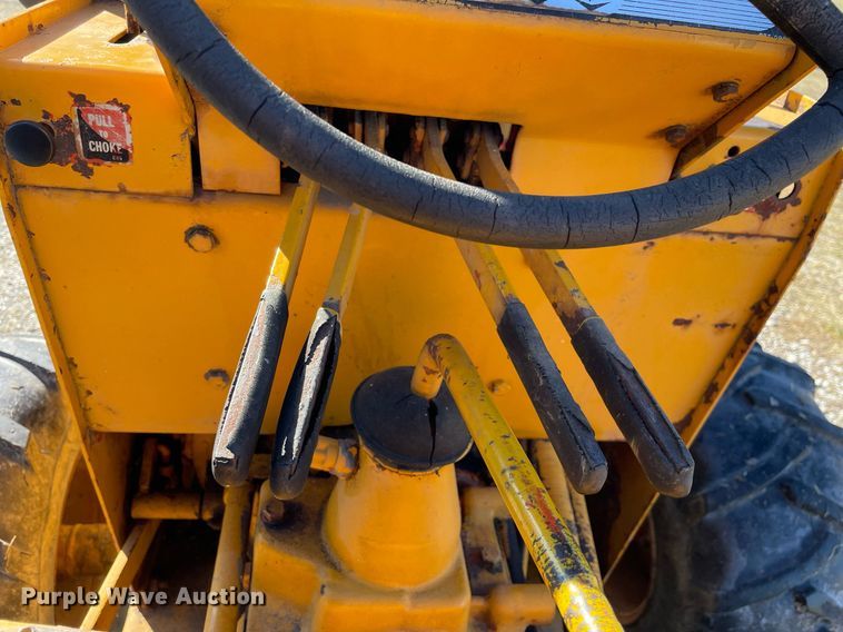 image for item MB9027 Ditch Witch J20C  trencher