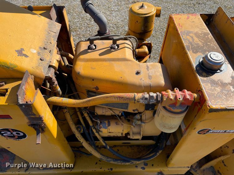 image for item MB9027 Ditch Witch J20C  trencher