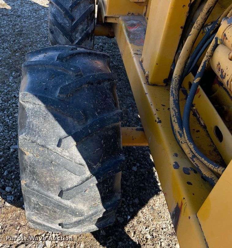 image for item MB9027 Ditch Witch J20C  trencher