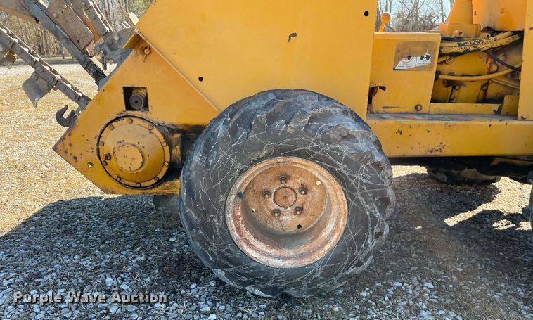 image for item MB9027 Ditch Witch J20C  trencher