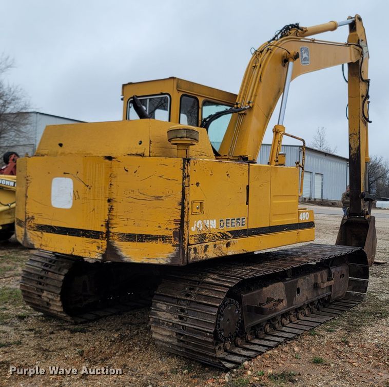 image for item MB9837 1986 John Deere 490  excavator