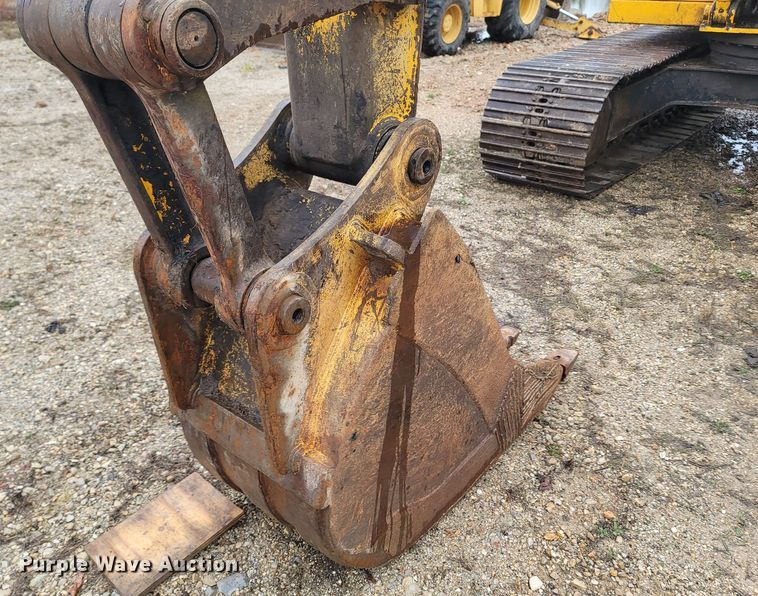 image for item MB9837 1986 John Deere 490  excavator