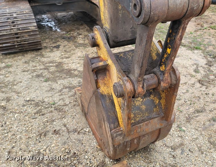 image for item MB9837 1986 John Deere 490  excavator