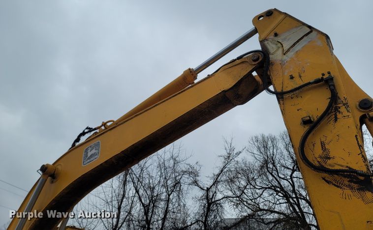 image for item MB9837 1986 John Deere 490  excavator