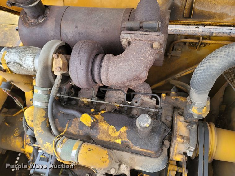 image for item MB9837 1986 John Deere 490  excavator