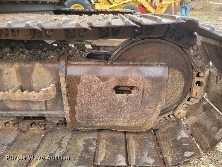 image for item MB9837 1986 John Deere 490  excavator