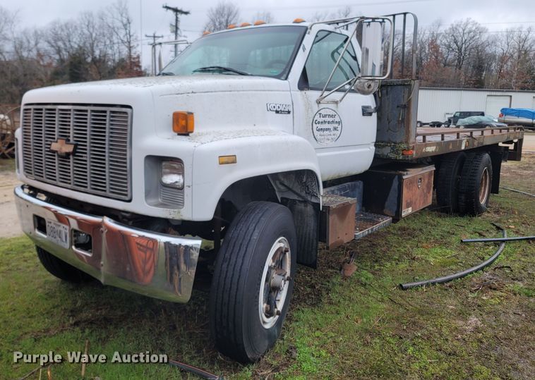 image for item MB9839 1996 Chevrolet Kodiak C6500  rollback truck