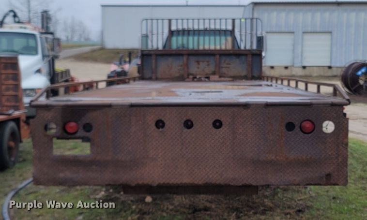 image for item MB9839 1996 Chevrolet Kodiak C6500  rollback truck