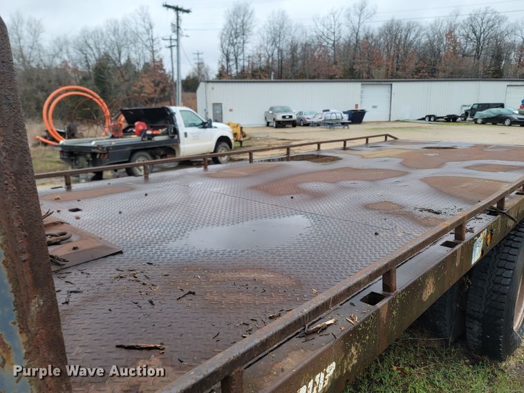 image for item MB9839 1996 Chevrolet Kodiak C6500  rollback truck