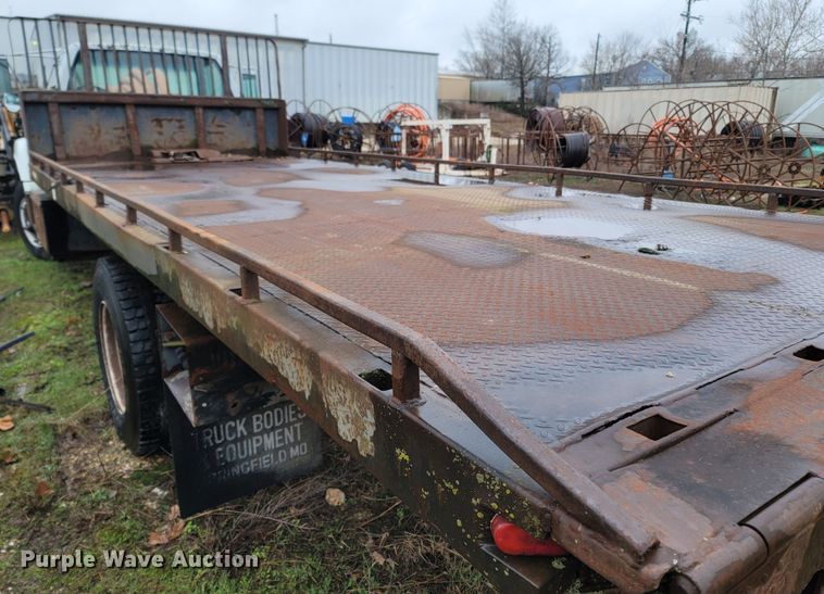 image for item MB9839 1996 Chevrolet Kodiak C6500  rollback truck