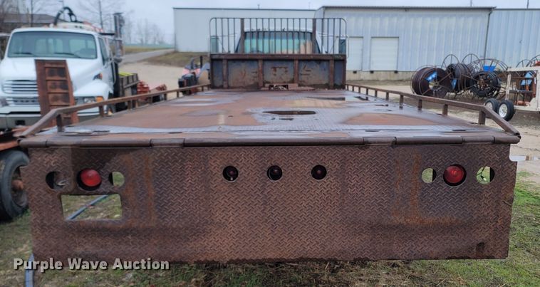 image for item MB9839 1996 Chevrolet Kodiak C6500  rollback truck