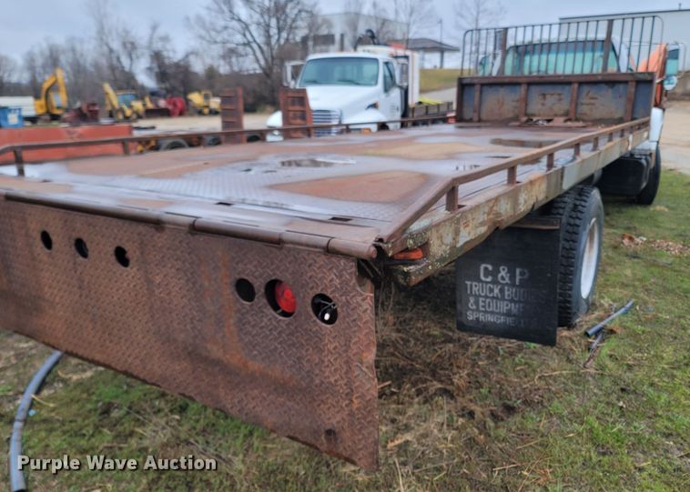 image for item MB9839 1996 Chevrolet Kodiak C6500  rollback truck