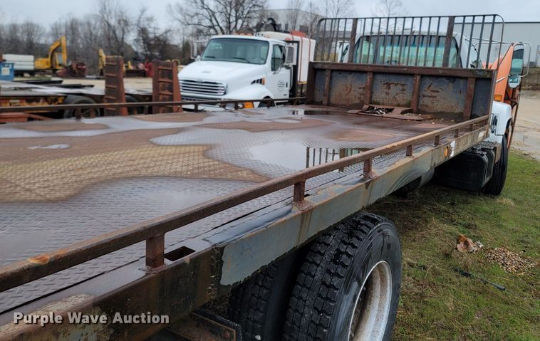 image for item MB9839 1996 Chevrolet Kodiak C6500  rollback truck