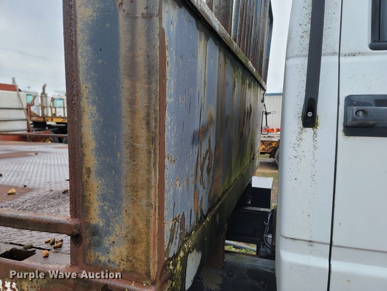 image for item MB9839 1996 Chevrolet Kodiak C6500  rollback truck